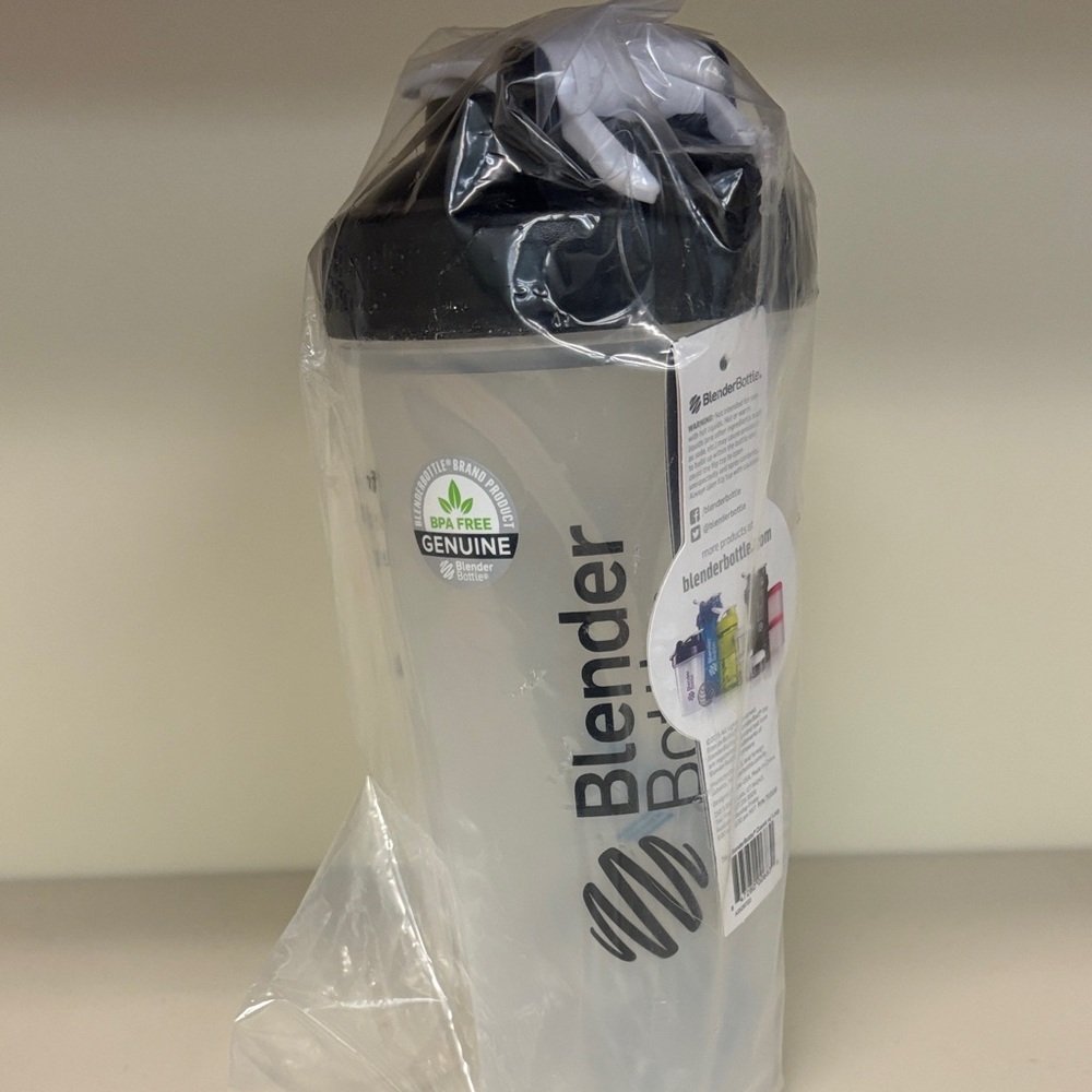 BlenderBottle Shaker Cup with Black Lid